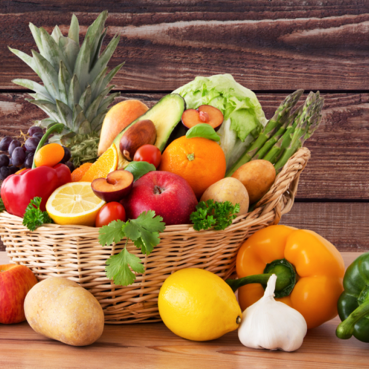  Fruit & Vegetables in a Basket